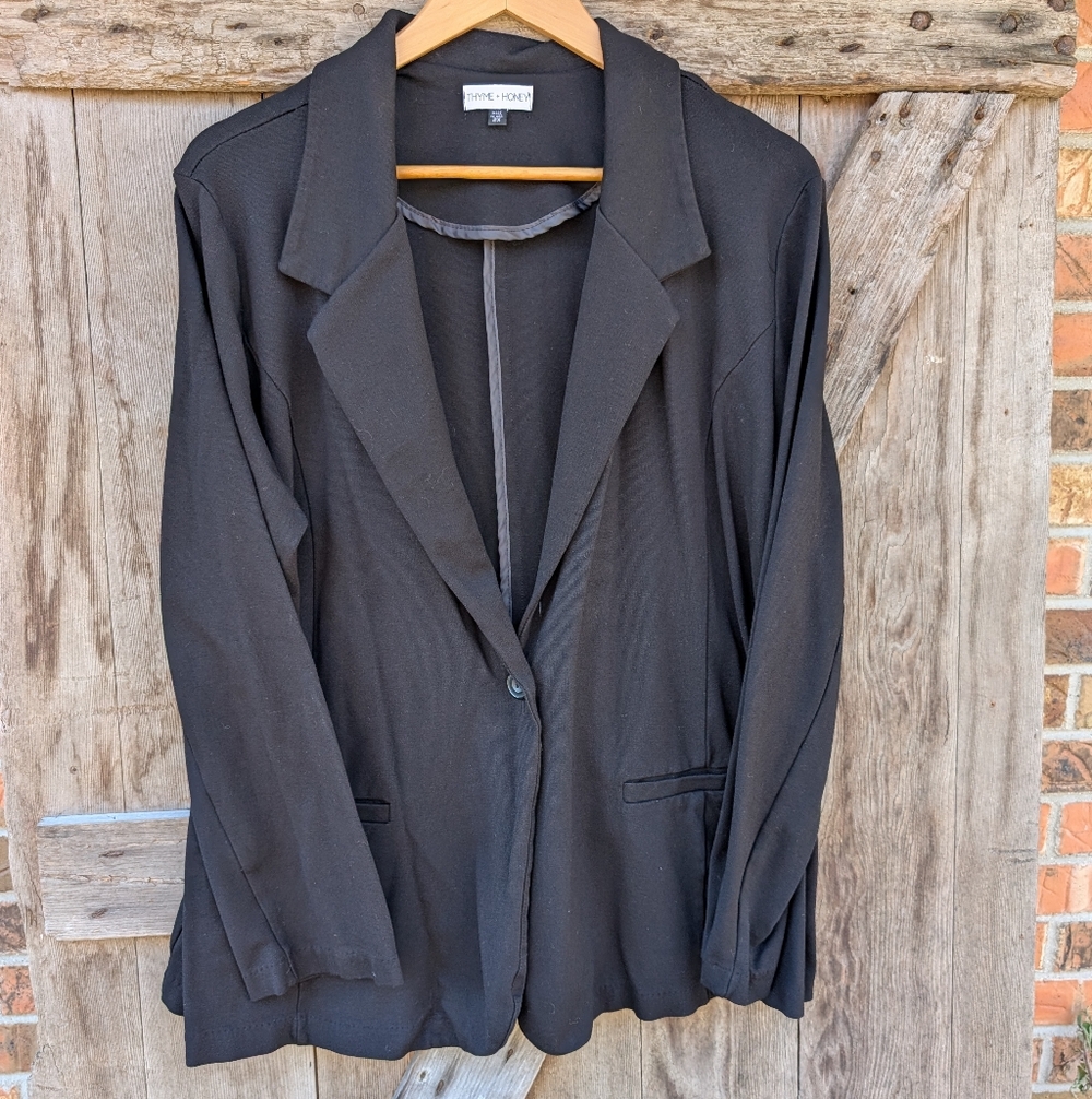 Thyme & Honey Classic Women's Blazer